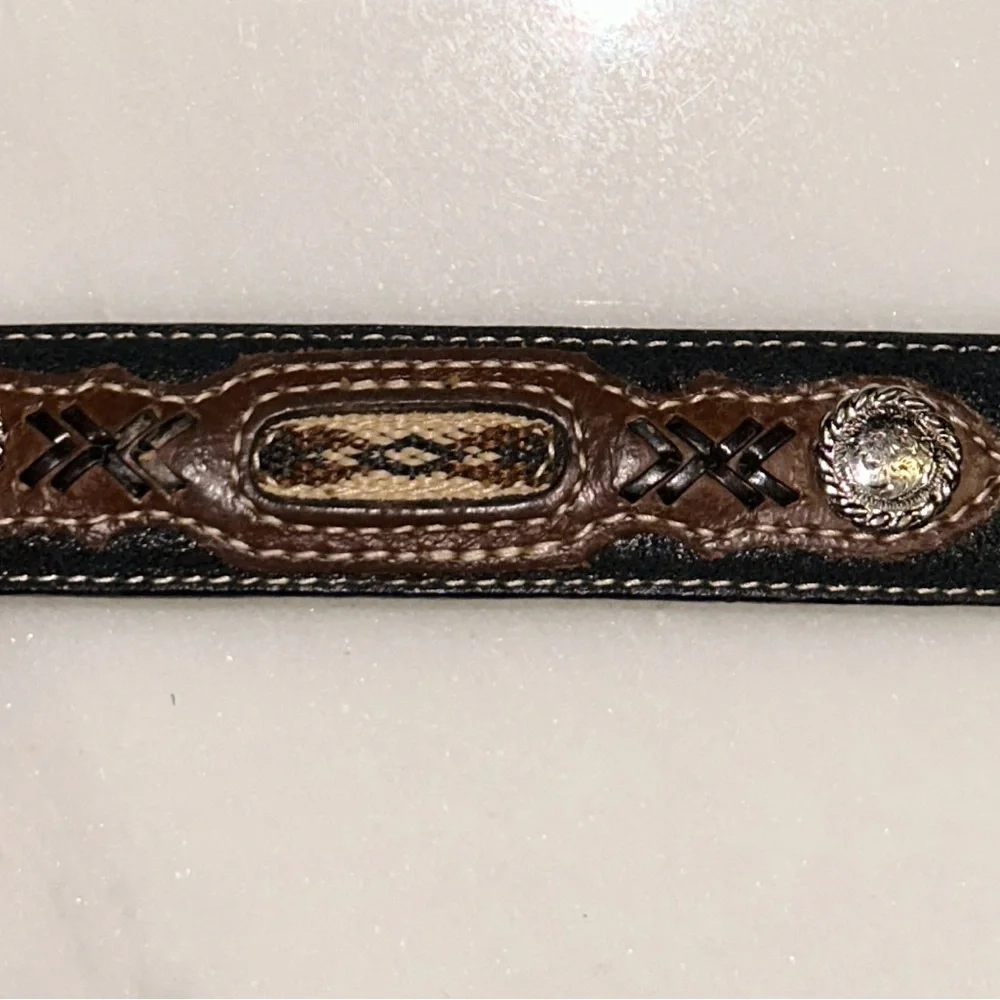 Nocona Belt Co. ~ Boys Size 18 ~ Western ~ Brown & Black Leather W/Conchos Belt